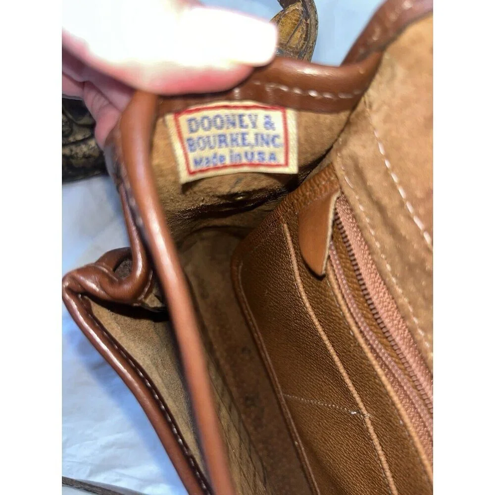 Vintage Dooney Bourke Croc Embossed Leather Cat Eye Flap Bag MADE IN USA_15